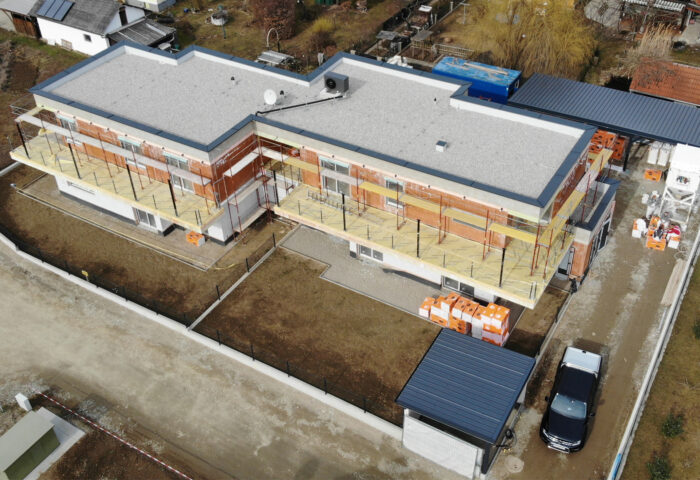 Video-Update: Weitendorf – Narzissenweg 1 – Fassadenverarbeitung gestartet…